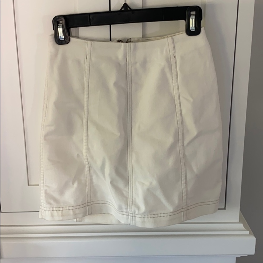 FREE PEOPLE mini skirt(never worn)
